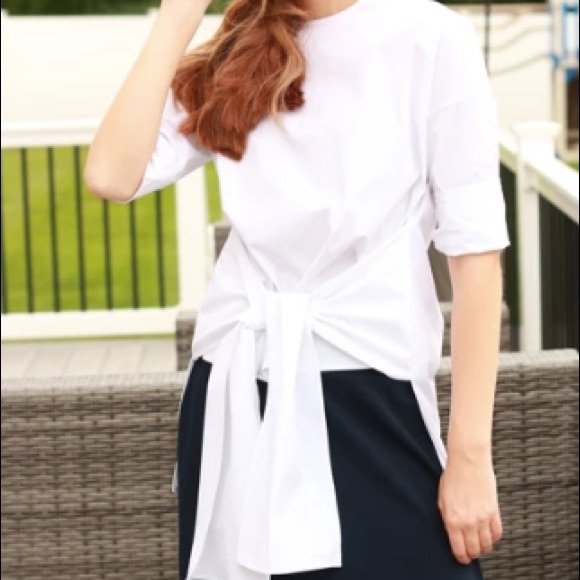 White bow blouse medium - Picture 2 of 2